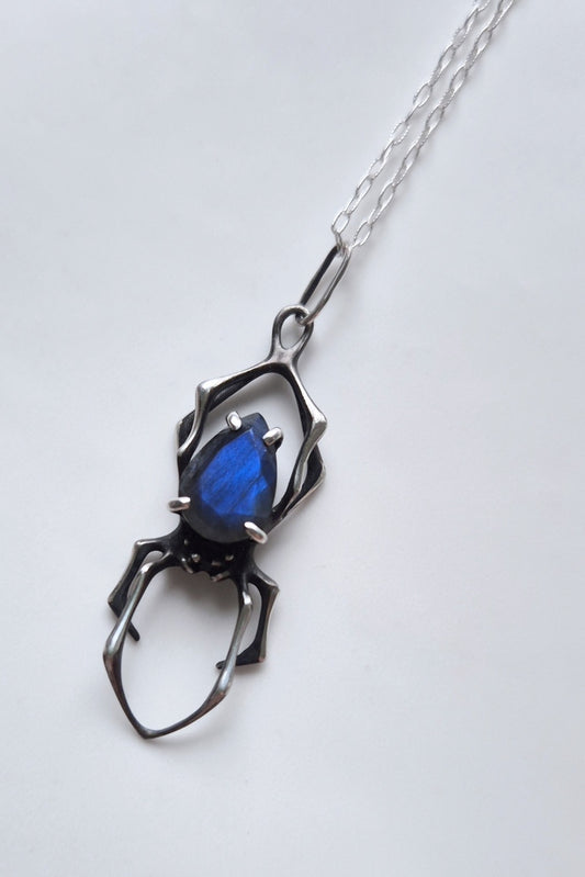 Spider necklace with Blue labradorite