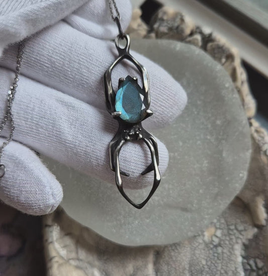 Spider necklace  - Labradorite - Handmade symbolic silver jewelry