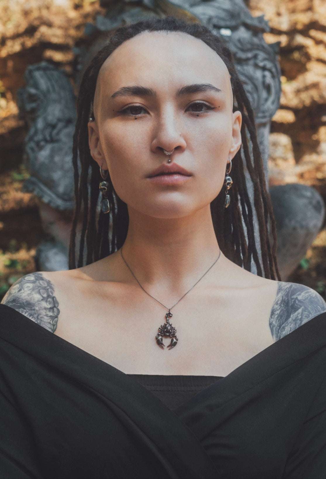 Scorpion necklace in Sterling Silver with Black Corundum gem