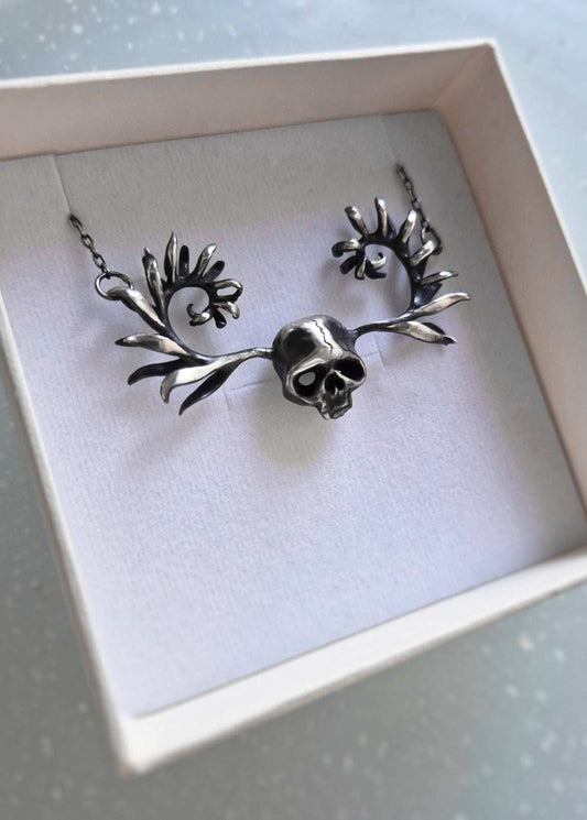 Skull necklace in sterling silver - Warden of the woods - Custom crafted
