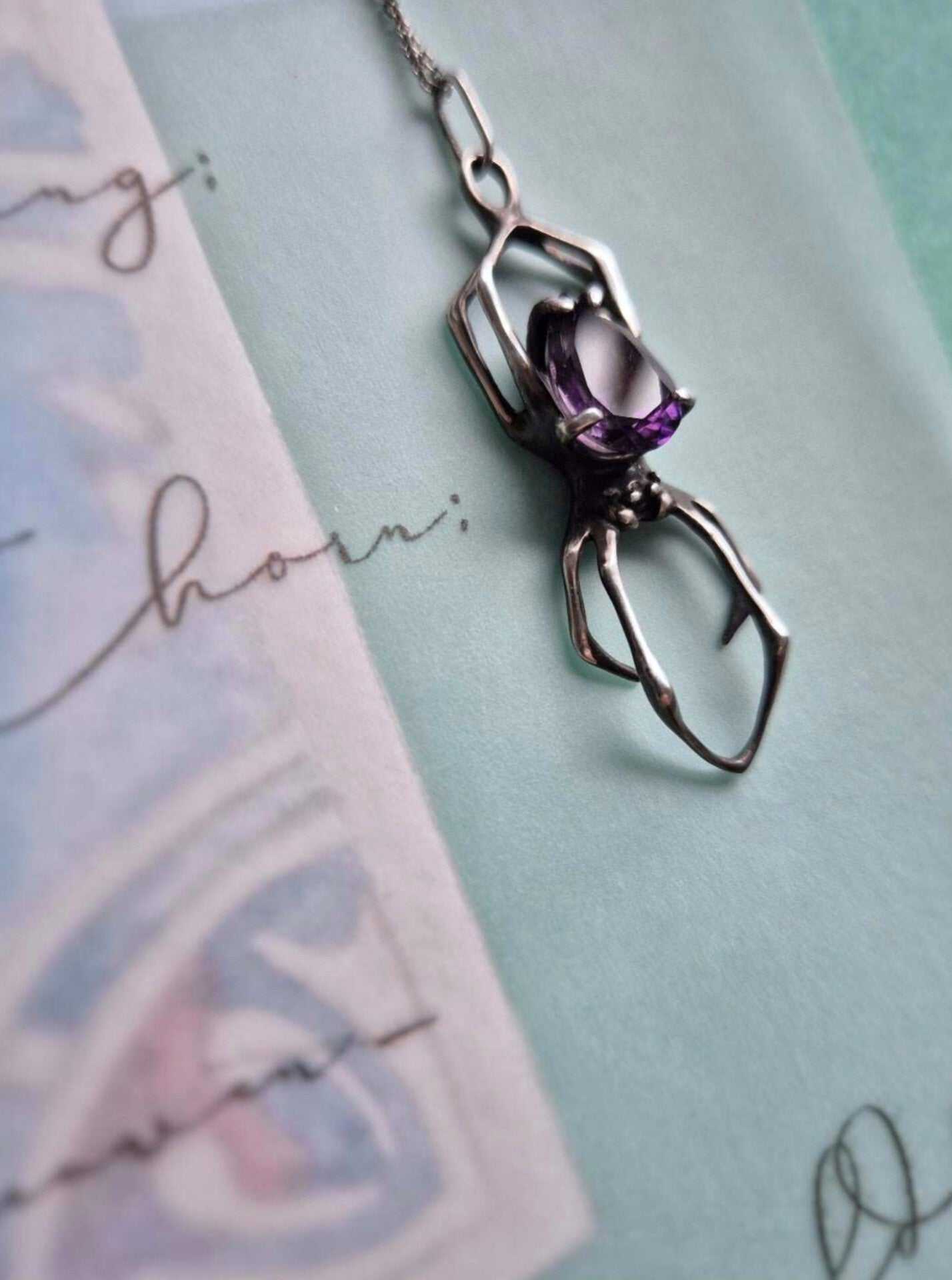 Spider necklace in Sterling silver - Purple Amethyst - Custom crafted