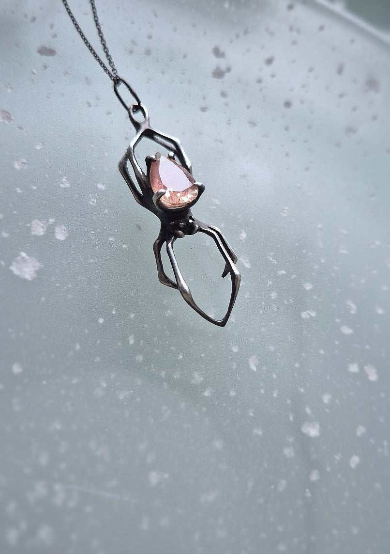 Spider Necklace in Sterling silver – Oregon Sunstone gem - One-of-a-kind / Ready to ship