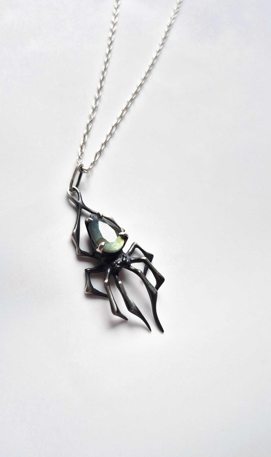 Spider necklace in Sterling silver - Golden labradorite gem - Custom crafted