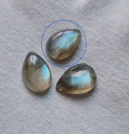 Moth necklace in sterling silver – Silvery Labradorite - Custom crafted