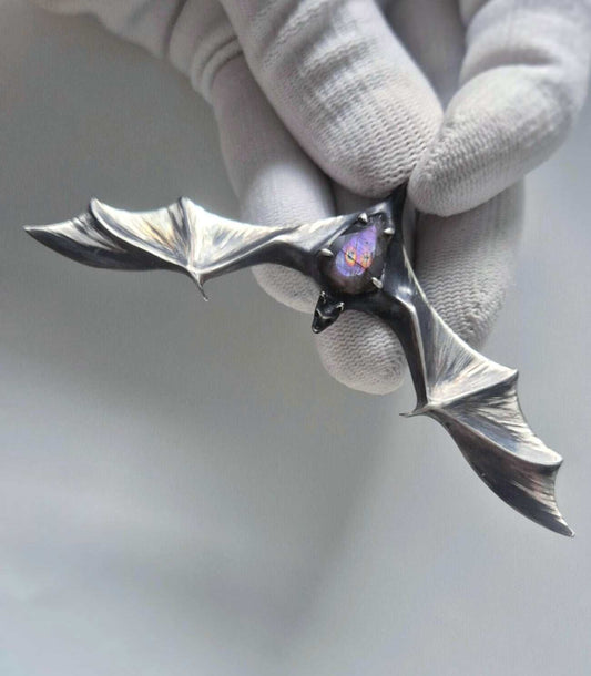 Bat Necklace with Purple labradorite / Multicoloured pattern