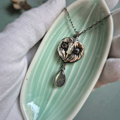 The Forest Flight necklace, Barn owl with a prehnite cabochon, natural gem, Witchy silver jewelry