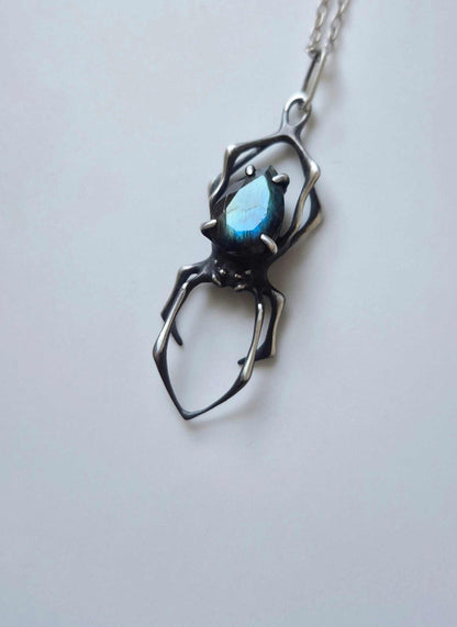 Spider necklace in sterling silver - Blue/golden labradorite - OOAK / Ready to ship