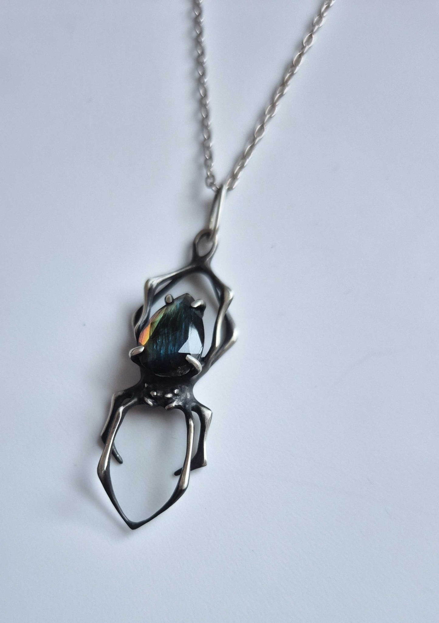 Spider necklace in sterling silver - Blue/golden labradorite - OOAK / Ready to ship
