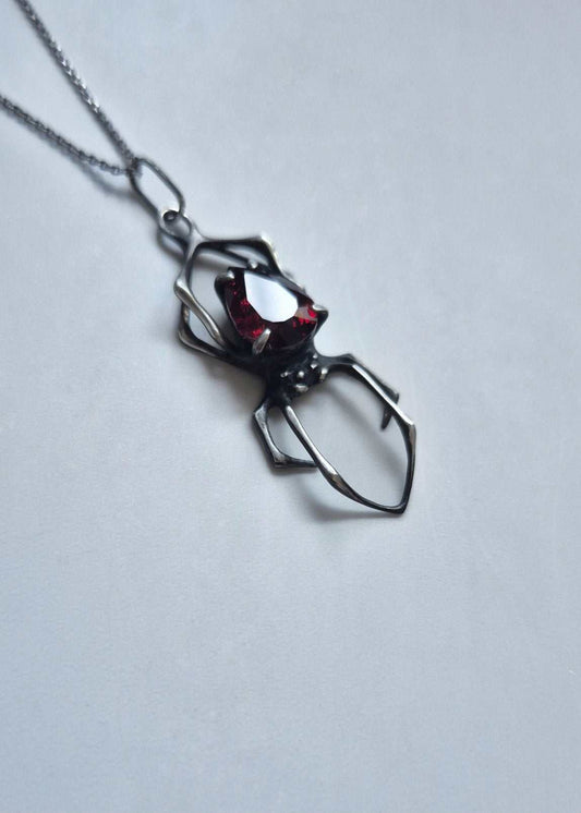Spider necklace in sterling silver - Garnet - OOAK / Ready to ship