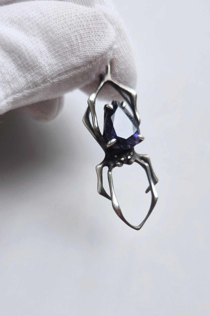 Spider necklace with Iolite Sunstone