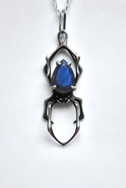 Spider necklace with Blue labradorite