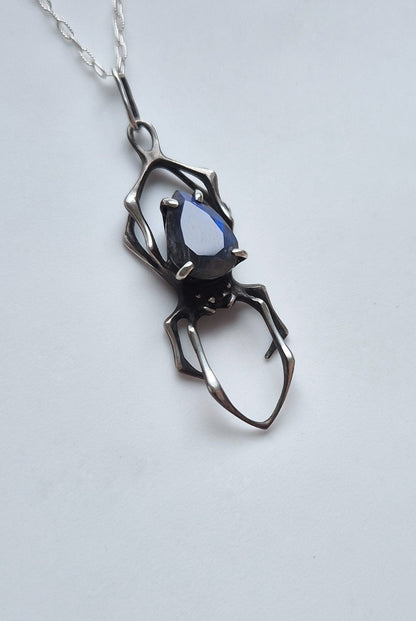 Spider necklace with Blue labradorite