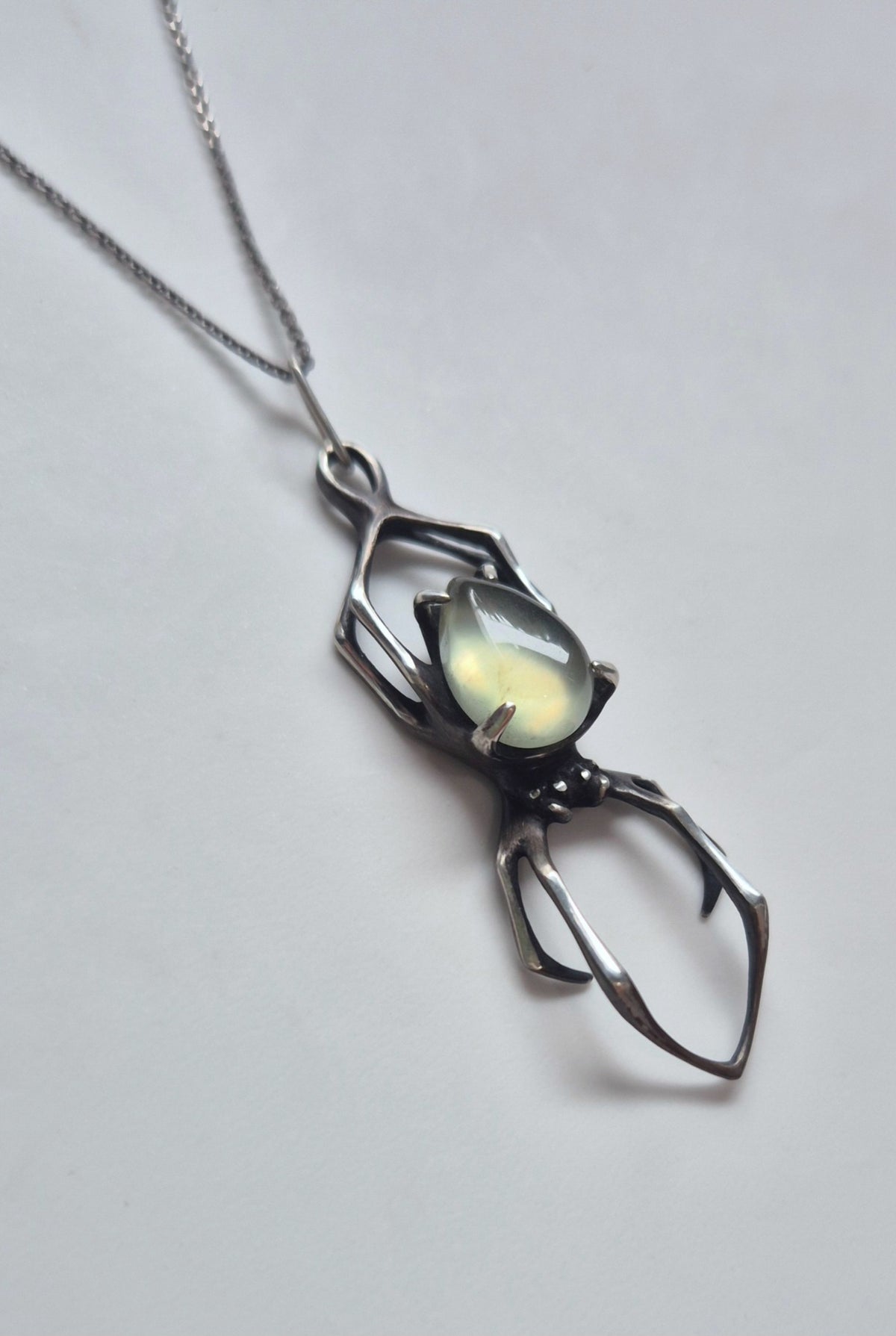 Spider necklace with a Prehnite gem
