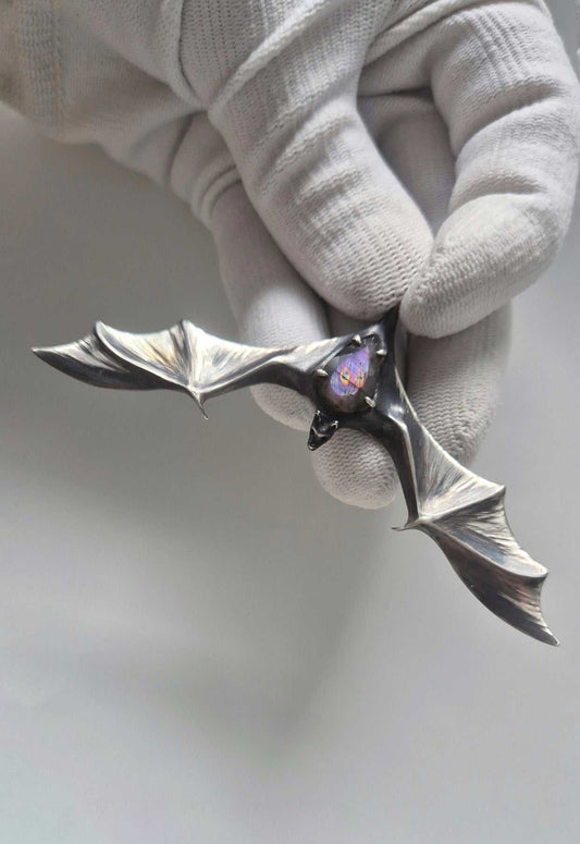 Bat necklace in sterling silver - Purple labradorite - One-of-a-kind / Ready to ship piece