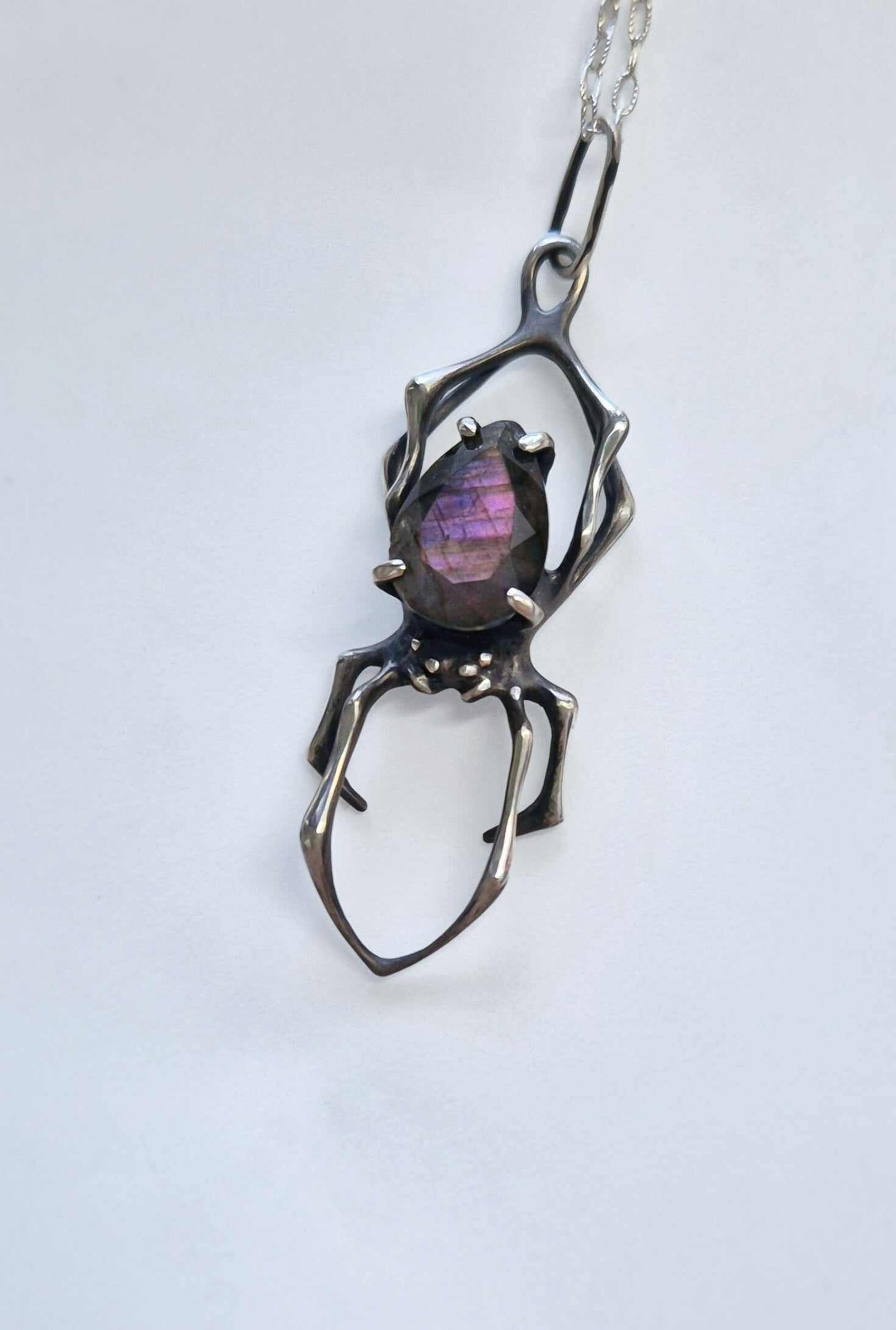 Spider necklace with Labradorite • Purple flash