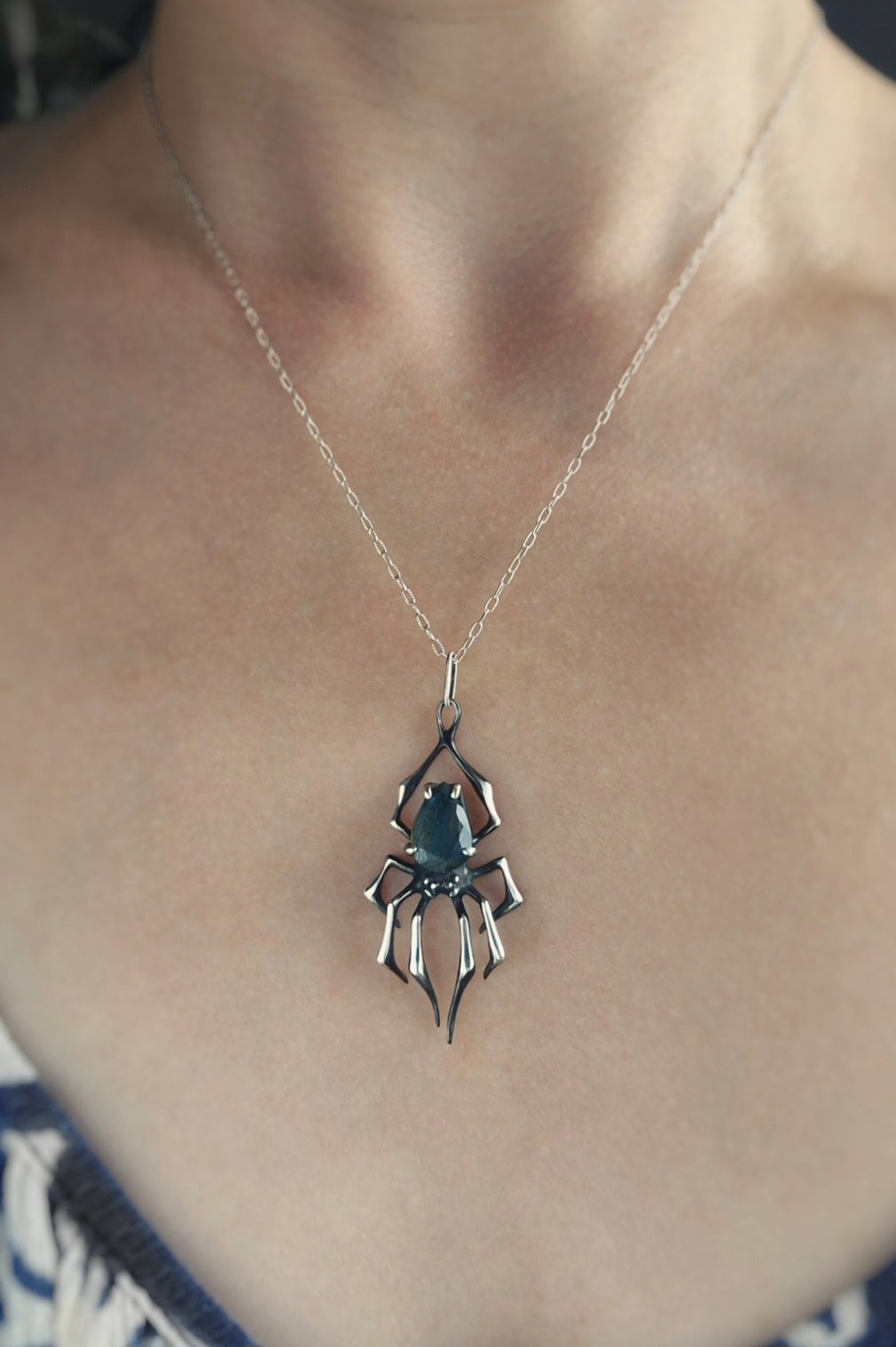 Spider necklace with Garnet gem