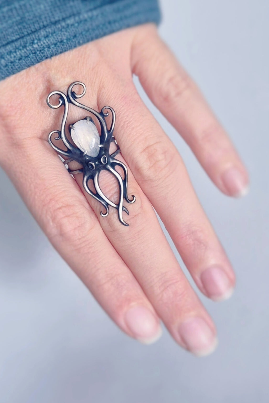 Octopus ring with Moonstone