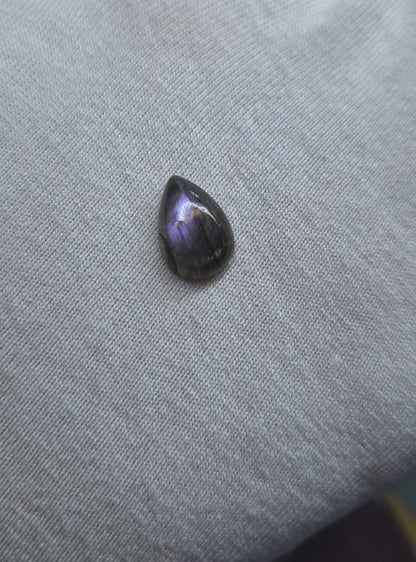 Scorpion necklace in sterling silver - Purple Labradorite - Custom crafted