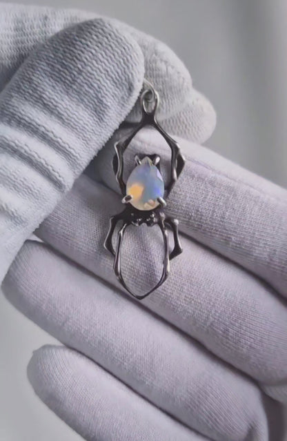 Spider Necklace in Sterling silver – natural Opal gem - One-of-a-kind / Ready to ship