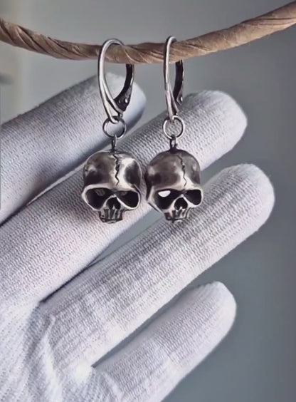 Skull earrings in sterling silver