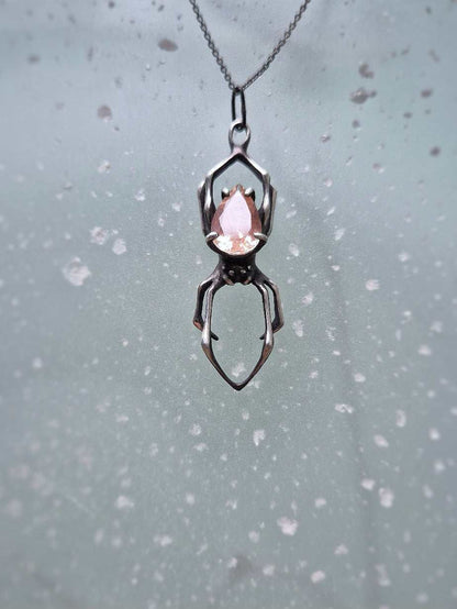 Silberne Spinnenkette – Oregon Sunstone Edelstein – Handgefertigter Silberschmuck