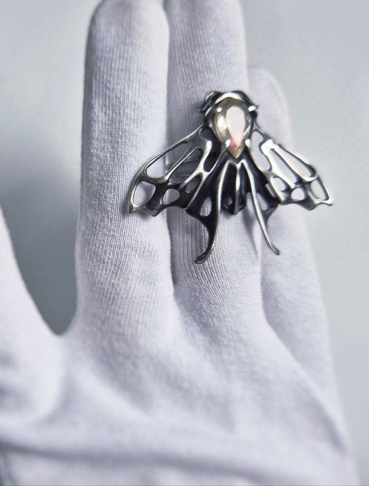 Moth Ring in Sterling silver - Oregon sunstone gem - One-of-a-kind / Ready to ship