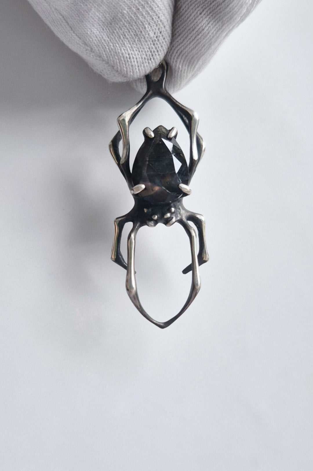 Spider necklace with Labradorite • Pattern on Black