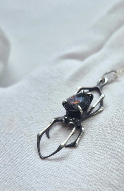Spider necklace with Labradorite • Pattern on Black