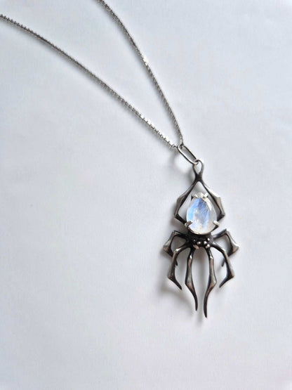 Spider necklace in Sterling silver - Rainbow Moonstone gem - Custom crafted