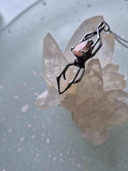 Silberne Spinnenkette – Oregon Sunstone Edelstein – Handgefertigter Silberschmuck
