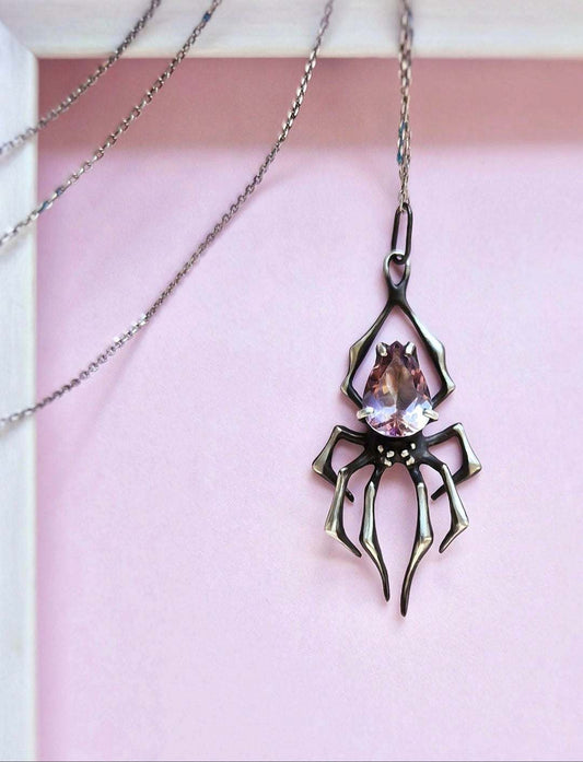 Spider necklace in sterling silver - Amethyst gem - Custom crafted