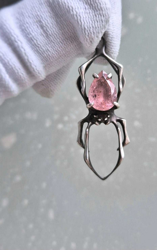 Silberne Spinnenkette – Turmalin-Edelstein – Handgefertigter Silberschmuck