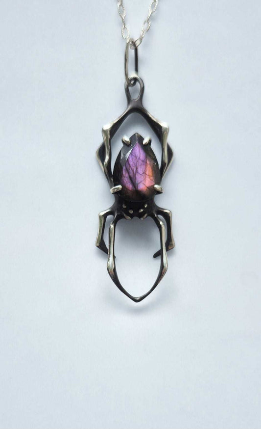 Spider necklace with Labradorite • Purple flash