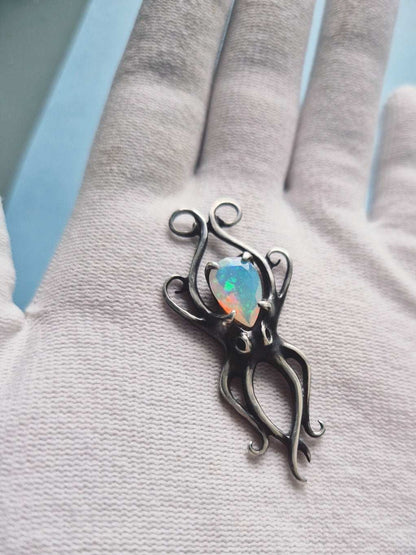 Collier Octopus en argent - Opale naturelle - Bijoux océan faits main