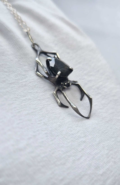 Spider necklace with Labradorite • Pattern on Black