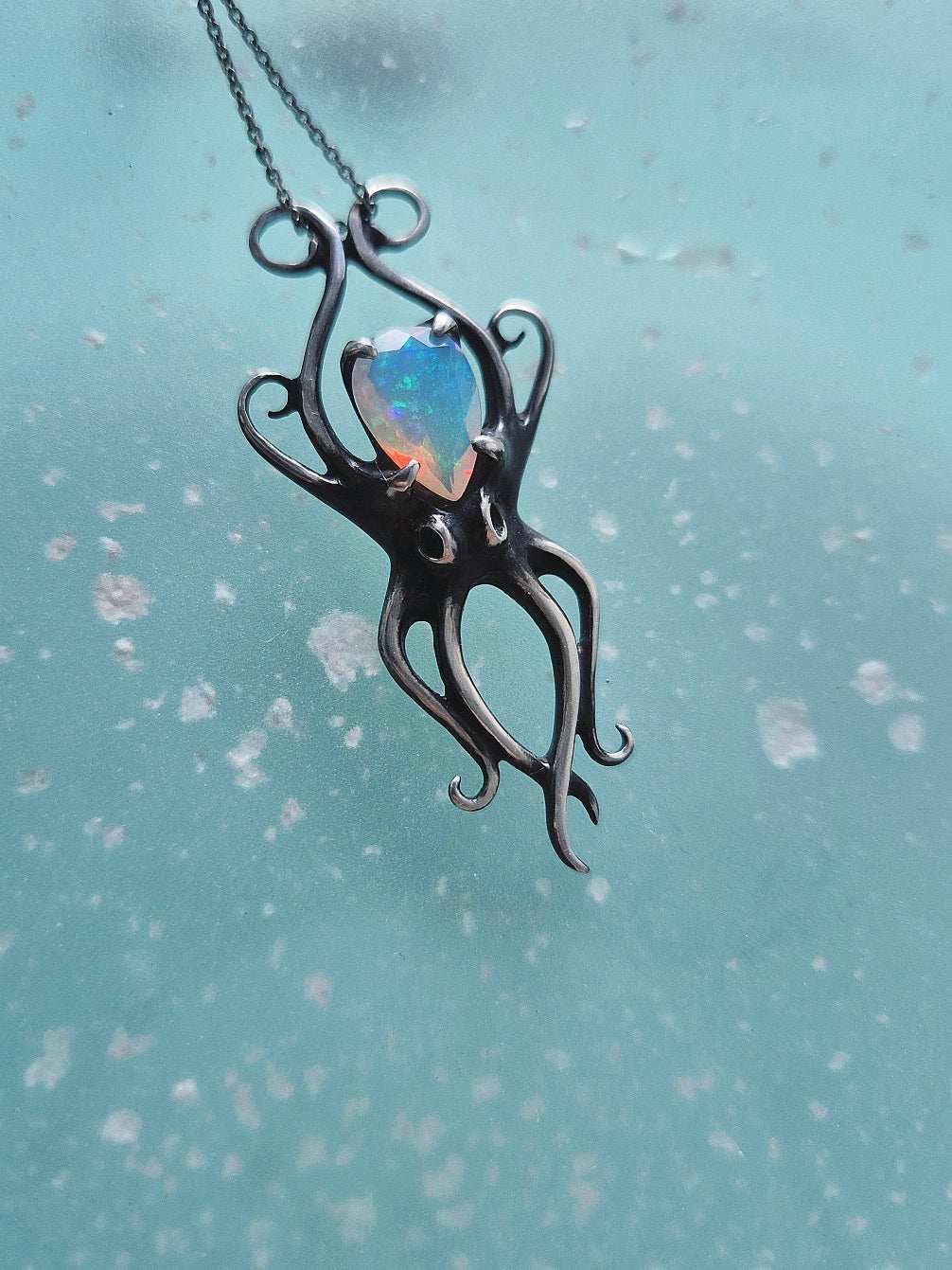 Collier Octopus en argent - Opale naturelle - Bijoux océan faits main