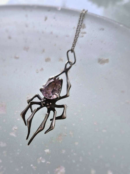 Spider necklace in sterling silver - Amethyst gem - Custom crafted