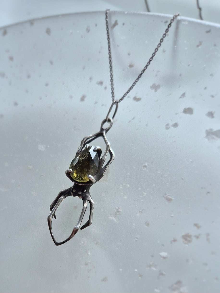 Spider Necklace in Sterling silver – Tourmaline gem