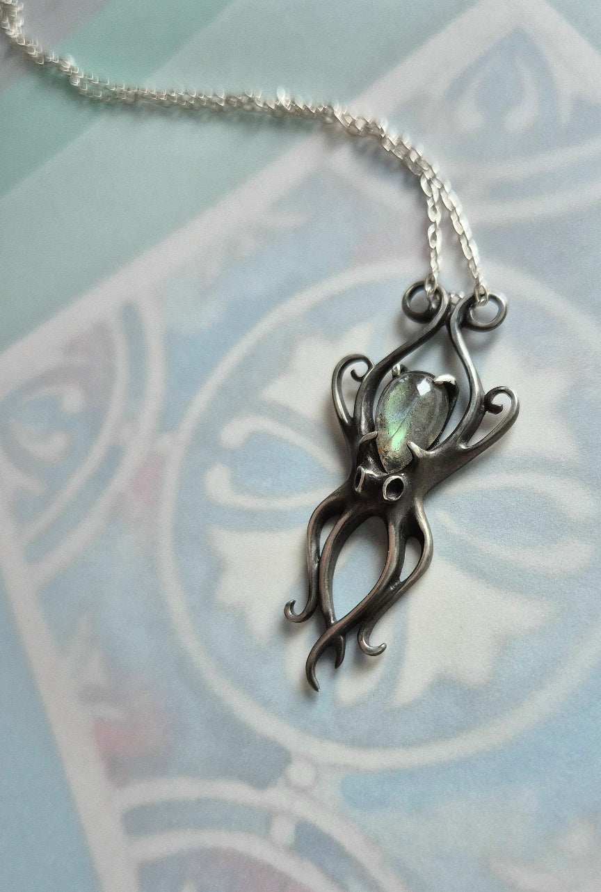 Collier Pieuvre en Argent - Gemme Labradorite Bleue - Bijoux en argent faits main