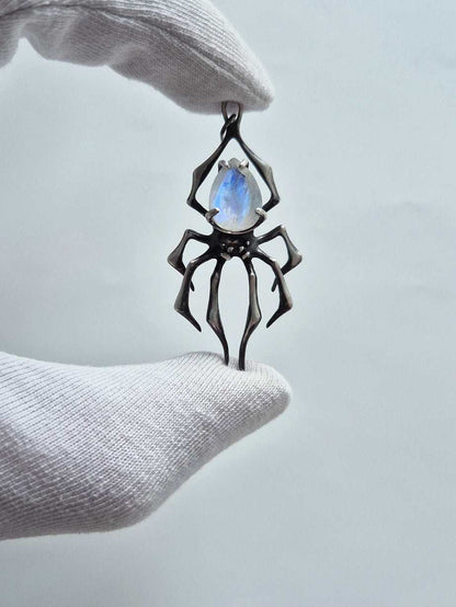 Spider necklace in Sterling silver - Rainbow Moonstone gem - Custom crafted