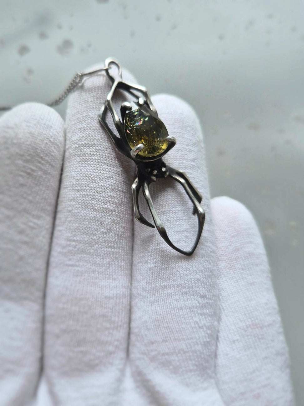 Spider Necklace in Sterling silver – Tourmaline gem