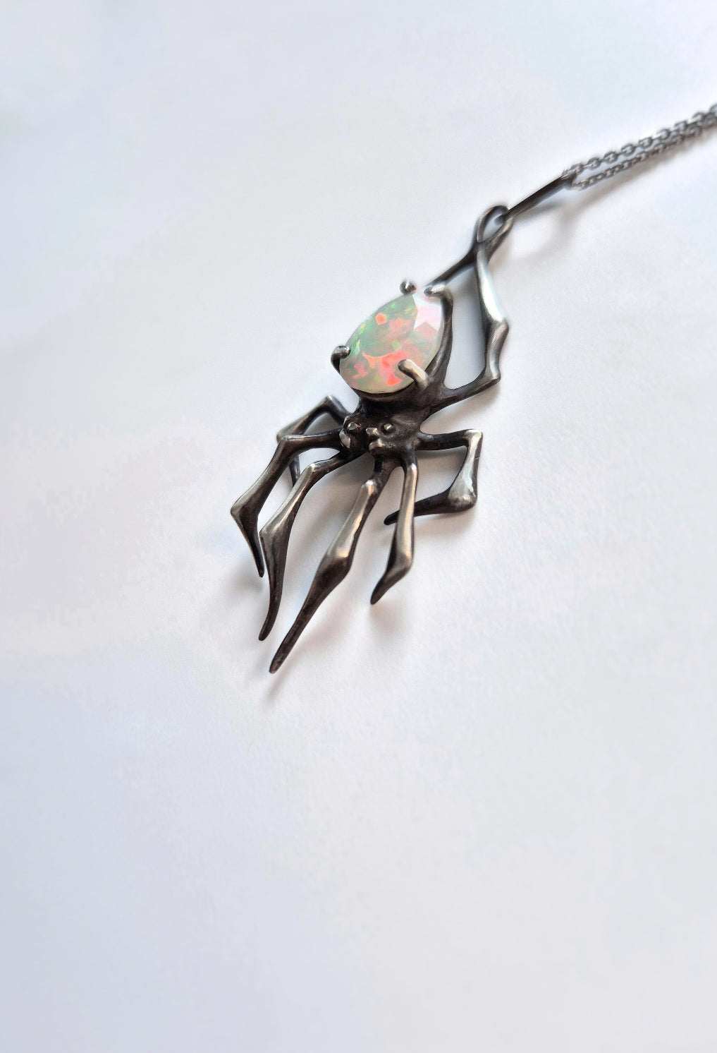 Spider necklace in Sterling silver - Natural Opal gem - One-of-a-kind / Ready to ship
