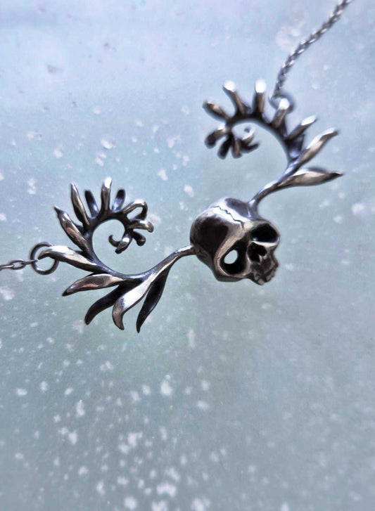 Skull necklace in sterling silver - Warden of the woods - Custom crafted
