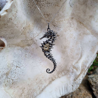 Seepferdchen-Anhänger, Auf Bestellung, mit blauem Labradorit-Edelstein, Meerjungfrau-Silberschmuck